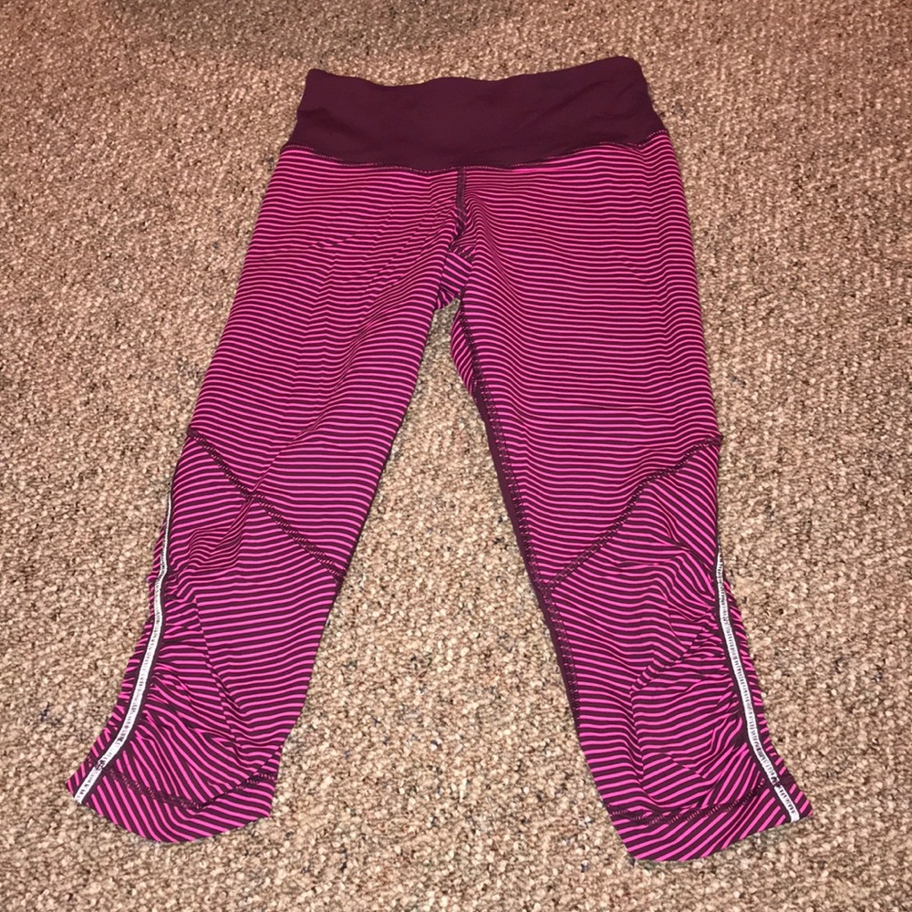 Lulú lemon capris !!
